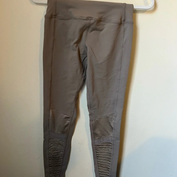Alo high Waist Moto Leggings, size small - Picture 3 of 5